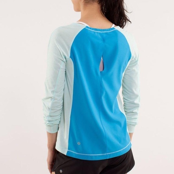 Lululemon top - Picture 2 of 2